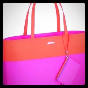 Clinique Bags - BOGO SALE |NWOT | Clinique | Tote Bag & Coin Purse Clinique Bags - BOGO SALE |NWOT | Clinique | Tote Bag & Coin Purse